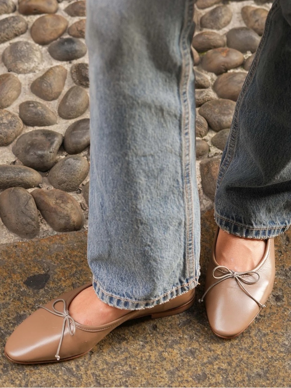 A. Soliani Como Ballet Flat in Taupe - Picture 2 of 9